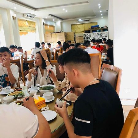 Phuong Lam Hotel Ha Long Bagian luar foto