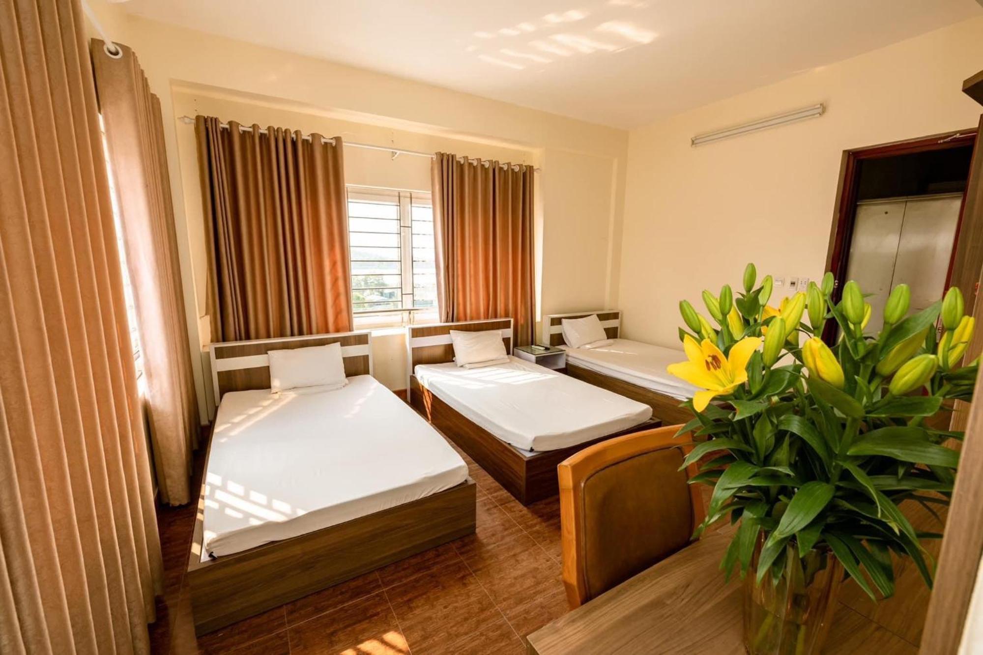 Phuong Lam Hotel Ha Long Bagian luar foto